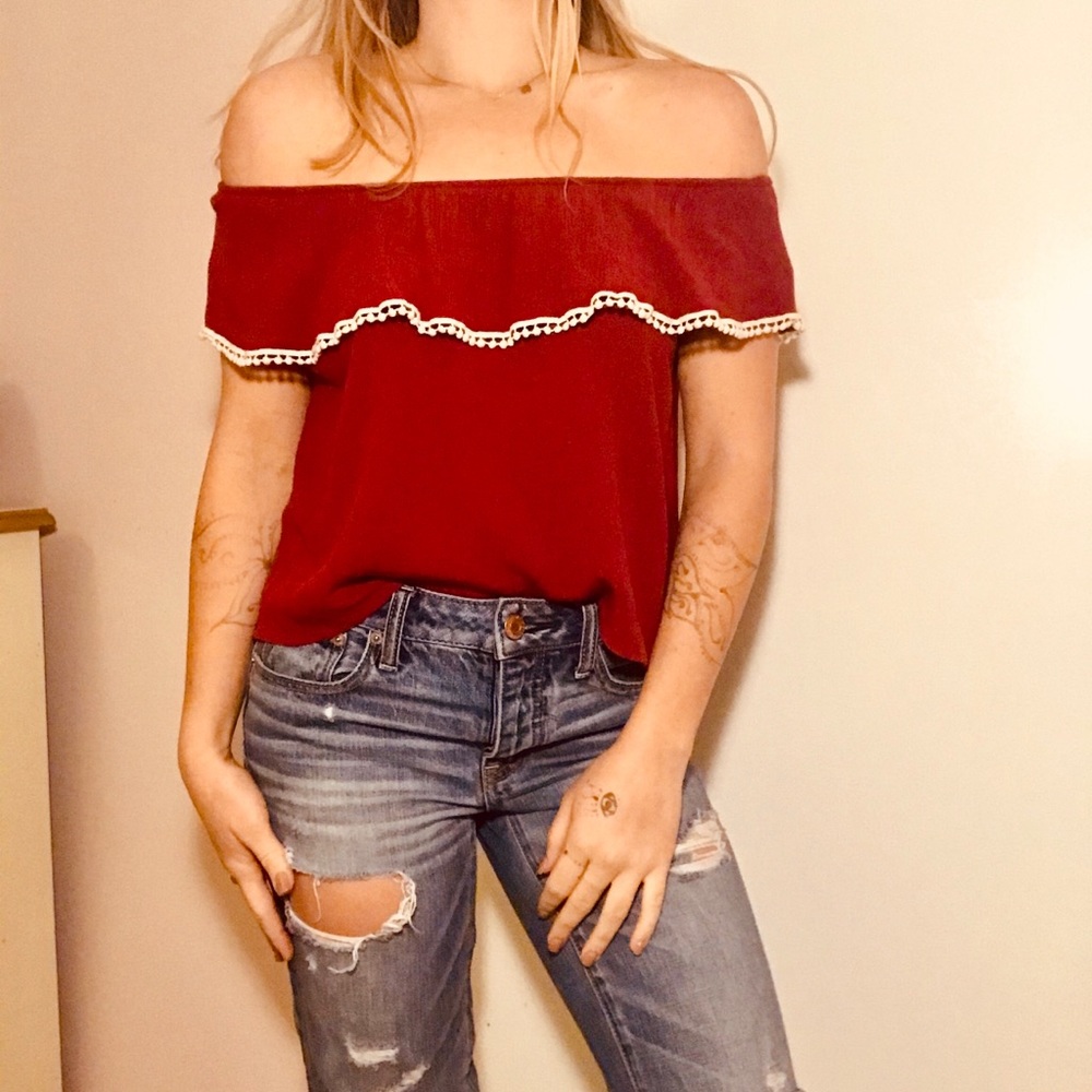3 for $20! Arizona off the shoulder crop top